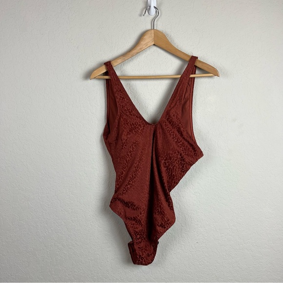 NEW NWT BCBG Maxazria Bathing Suit Swimsuit Jacquard - Picture 2 of 10